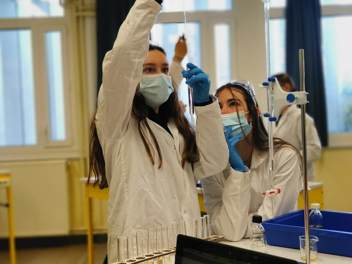 ENSEIGNEMENTS SCIENTIFIQUE ET TECHNOLOGIQUE